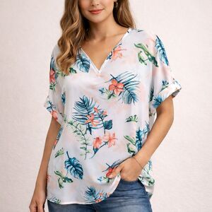 Lush Tropical Floral V-Neck Blouse White Leaf Print Short Sleeve Flowy Top M